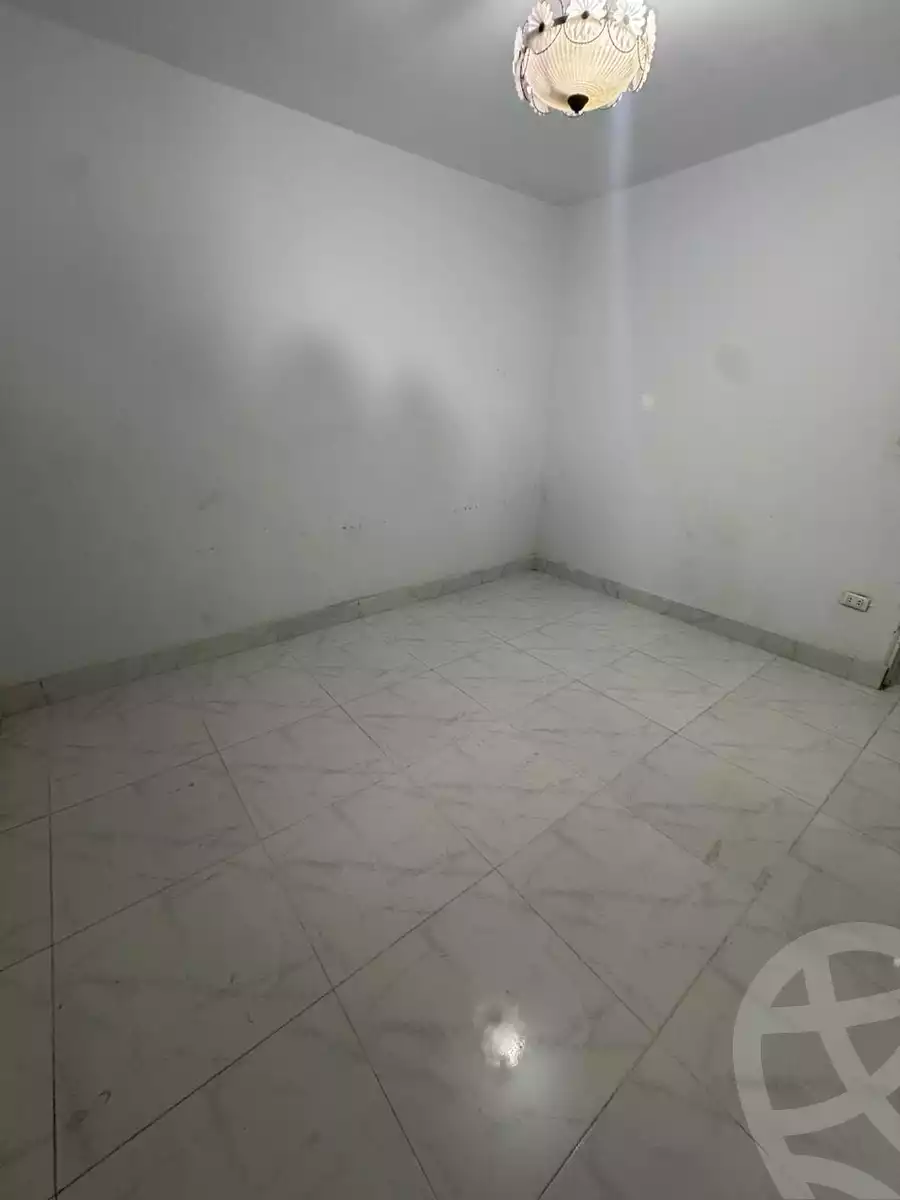 https://aqarmap.com.eg/en/listing/5770895-for-rent-cairo-ain-shams-el-naam-mostafa-hafez-st