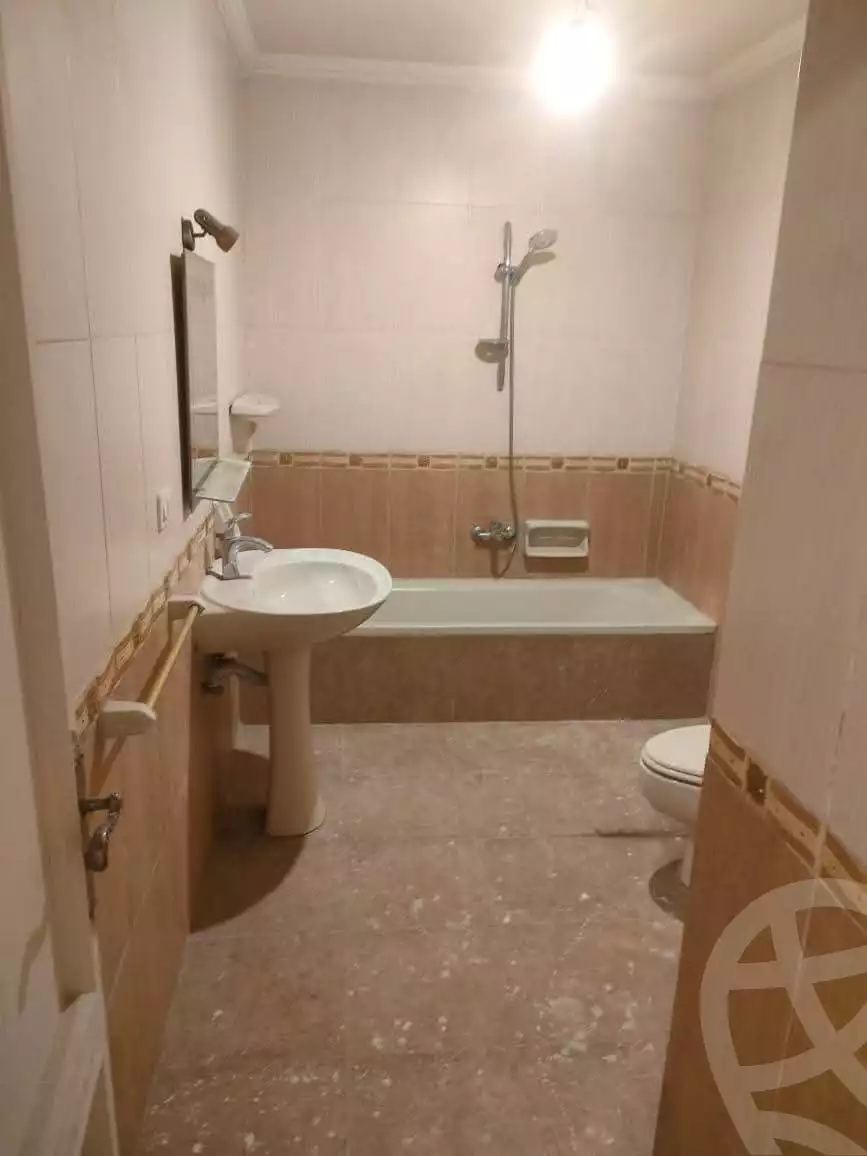 https://aqarmap.com.eg/en/listing/5771936-for-sale-alexandria-ganaklis-shr-bw-qyr-tryq-lhry