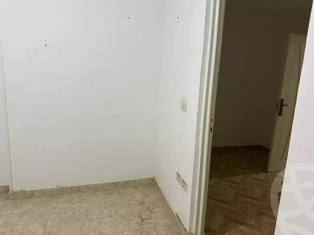 https://aqarmap.com.eg/ar/listing/5773279-for-sale-cairo-mokattam-el-hadabah-el-wosta-compounds-el-forsan-city
