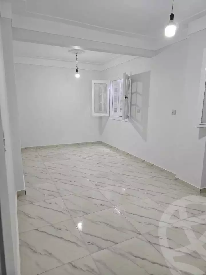 https://aqarmap.com.eg/ar/listing/5775133-for-rent-alexandria-camp-cesar-port-said-street