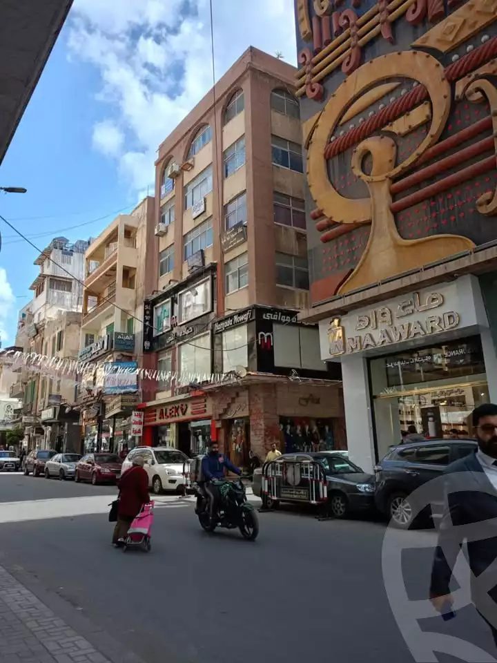 https://aqarmap.com.eg/ar/listing/5775832-for-rent-alexandria-mht-lrml-al-akbat-church-st