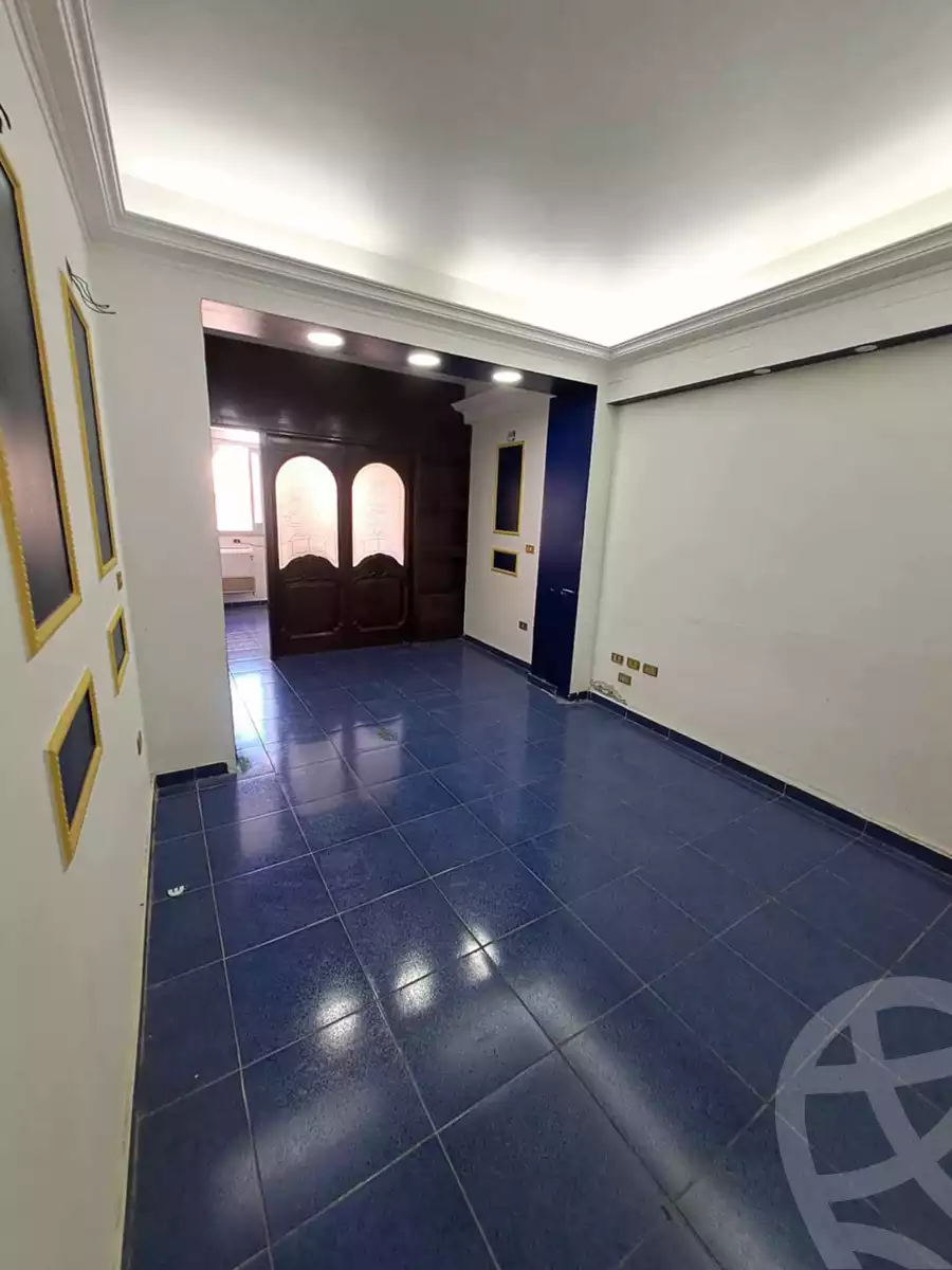 https://aqarmap.com.eg/ar/listing/5775832-for-rent-alexandria-mht-lrml-al-akbat-church-st