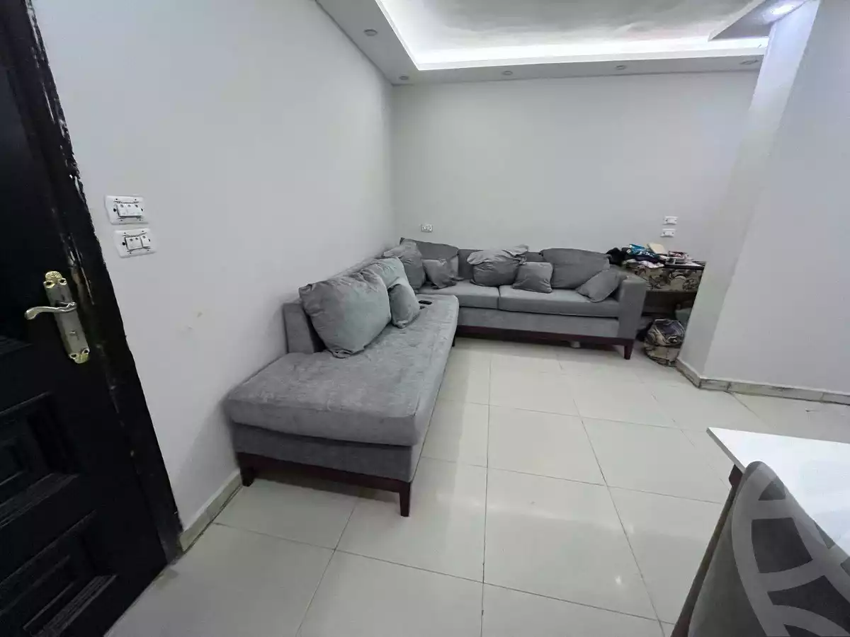 https://aqarmap.com.eg/en/listing/5777252-for-rent-cairo-helwan-el-ezba-el-qebliah-ragheb-st