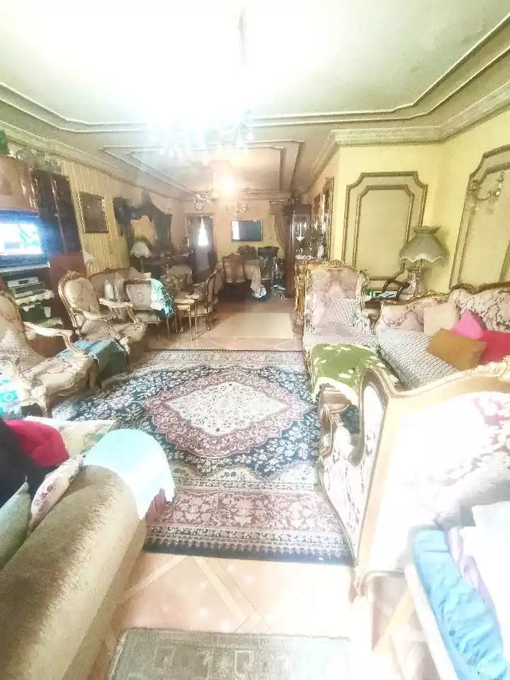https://aqarmap.com.eg/en/listing/5779482-for-sale-alexandria-bolekly-shr-lblbl