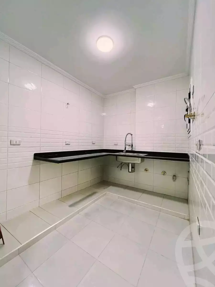 https://aqarmap.com.eg/ar/listing/5779884-for-sale-alexandria-l-jmy-lbytsh-bianchiii