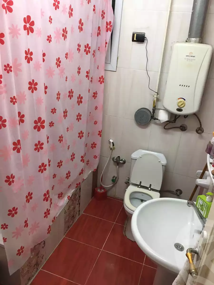 https://aqarmap.com.eg/en/listing/5780959-for-sale-cairo-madinat-el-salam-gamal-abd-el-nasser