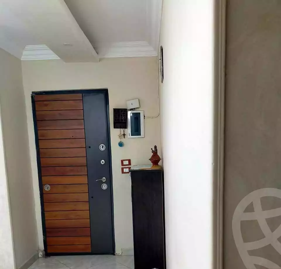 https://aqarmap.com.eg/en/listing/5781064-for-sale-cairo-ain-shams-jsr-lswys