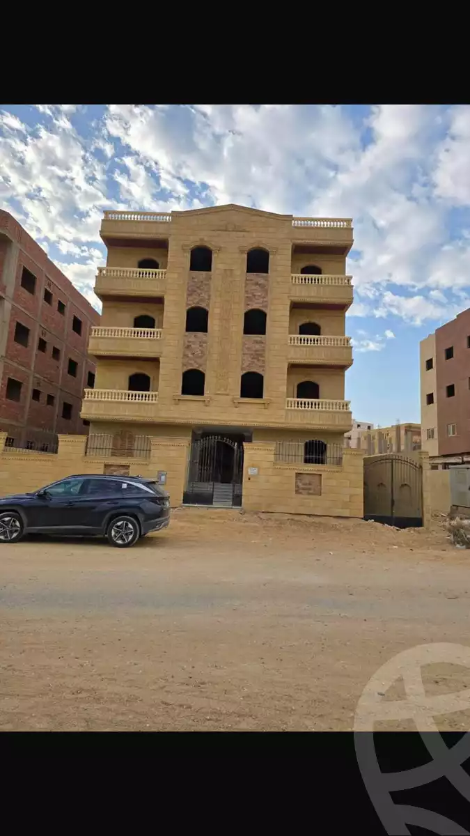 https://aqarmap.com.eg/en/listing/5781903-for-sale-cairo-badr-city-hai-el-ashgar-featured-neighborhood-bait-el-watan-rd