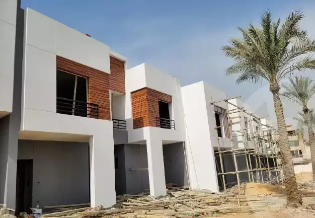 https://aqarmap.com.eg/ar/listing/5782812-for-sale-cairo-al-oubour-compounds-golf-city