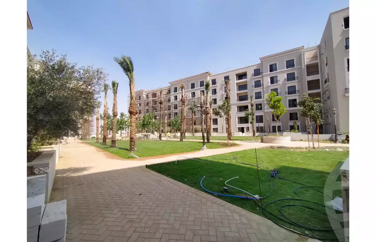 https://aqarmap.com.eg/en/listing/5785917-for-sale-cairo-el-sheikh-zayed-city-compounds-kmbwnd-fyldj-wyst-dr-llttwyr