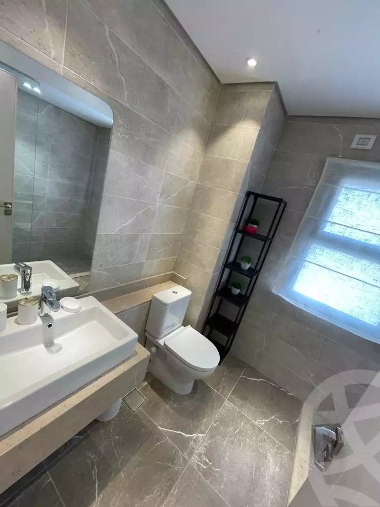 https://aqarmap.com.eg/en/listing/5786204-for-sale-cairo-el-sheikh-zayed-city-compounds-kmbwnd-fyldj-wyst-dr-llttwyr