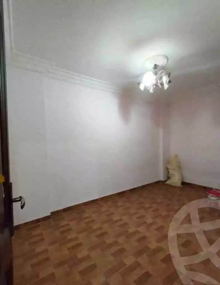 https://aqarmap.com.eg/en/listing/5786925-for-sale-alexandria-l-jmy-lbytsh-el-saleheen-mosque-st