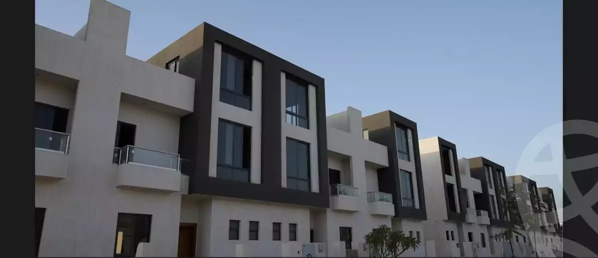 https://aqarmap.com.eg/en/listing/5791833-for-sale-cairo-el-sheikh-zayed-city-lshykh-zyd-ljdyd-lake-west-3-compound-cairo-capital