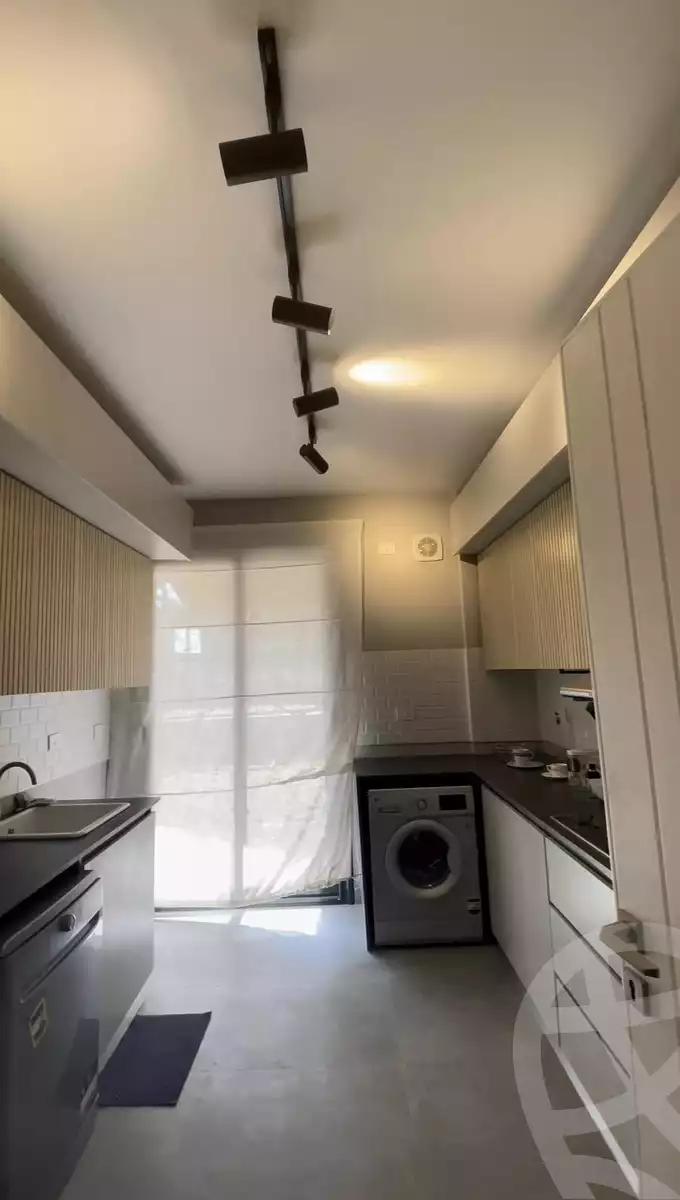 https://aqarmap.com.eg/ar/listing/5792232-for-sale-cairo-el-sheikh-zayed-city-compounds-kmbwnd-fyldj-wyst-dr-llttwyr