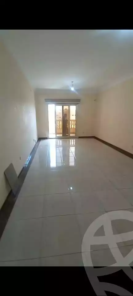 https://aqarmap.com.eg/ar/listing/5792480-for-rent-cairo-mokattam-compounds