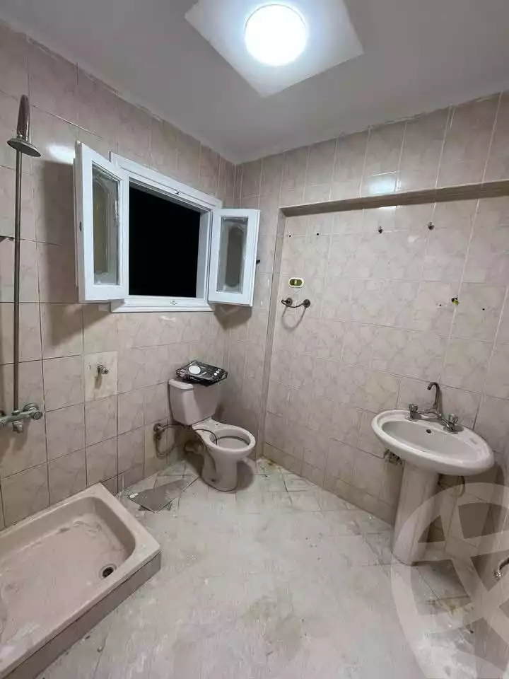 https://aqarmap.com.eg/ar/listing/5793243-for-sale-alexandria-l-jmy-lbytsh-waheed-sabir-st