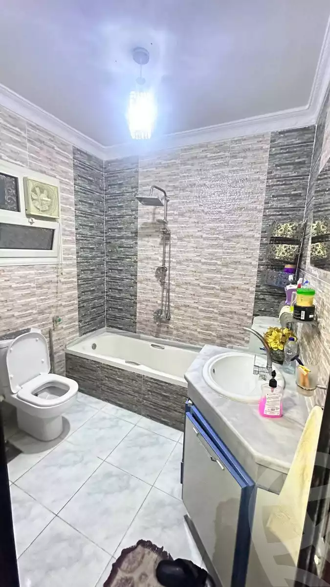 https://aqarmap.com.eg/en/listing/5793428-for-sale-alexandria-l-jmy-lbytsh-bianchiii