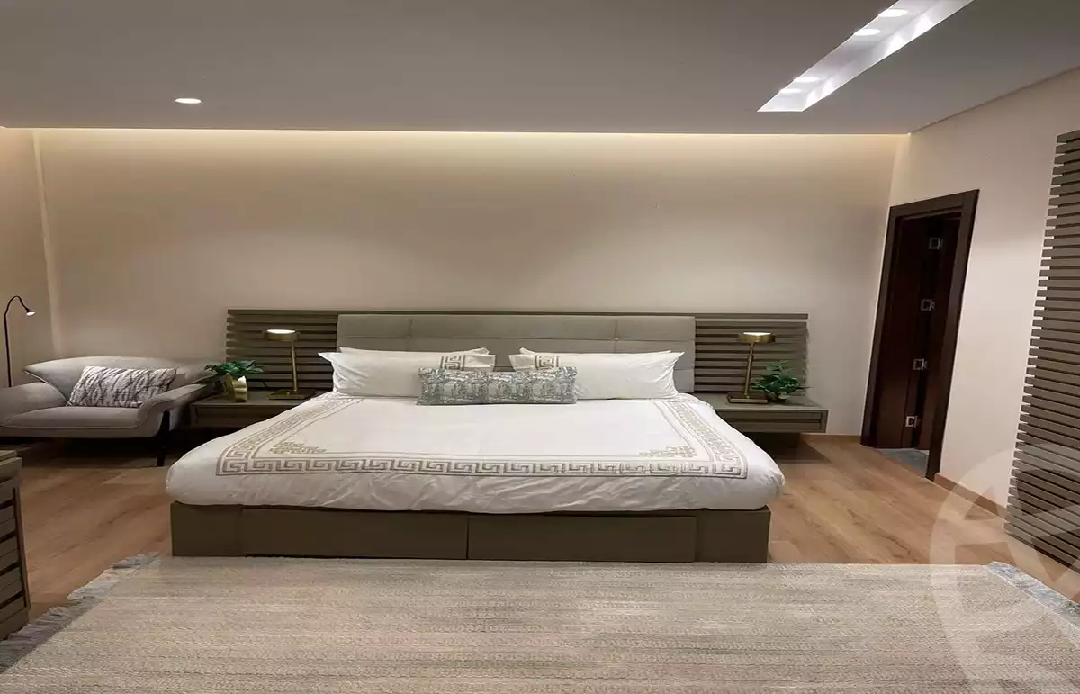 https://aqarmap.com.eg/en/listing/5794763-for-sale-cairo-new-cairo-lmstqbl-syty-compounds-via-montenapoleone-mall-reportage