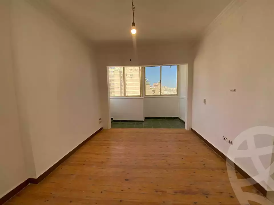 https://aqarmap.com.eg/en/listing/5797293-for-sale-alexandria-lauran-shr-bw-qyr-tryq-lhry