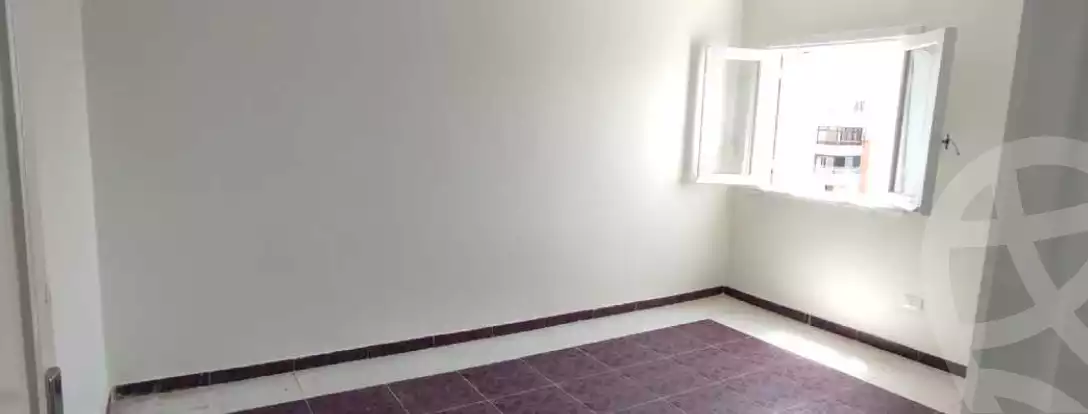https://aqarmap.com.eg/ar/listing/5799511-for-rent-alexandria-roshdy-al-moaaskar-al-romani-st