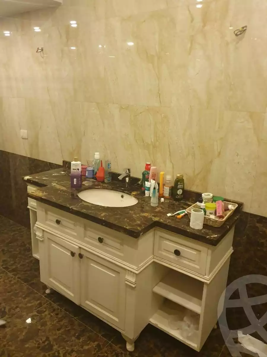 https://aqarmap.com.eg/en/listing/5800985-for-sale-alexandria-l-jmy-lbytsh-el-hanafeya-st