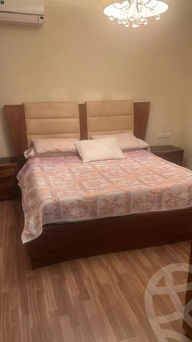 https://aqarmap.com.eg/en/listing/5800832-for-sale-cairo-el-sheikh-zayed-city-compounds-dh-drys
