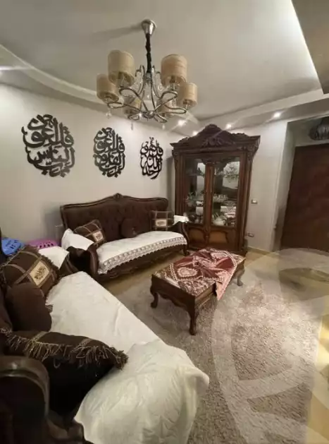 https://aqarmap.com.eg/ar/listing/5802792-for-sale-cairo-mokattam-el-hadabah-el-wosta-el-mantaqa-el-rabaa-al-gamea-al-haditha-st