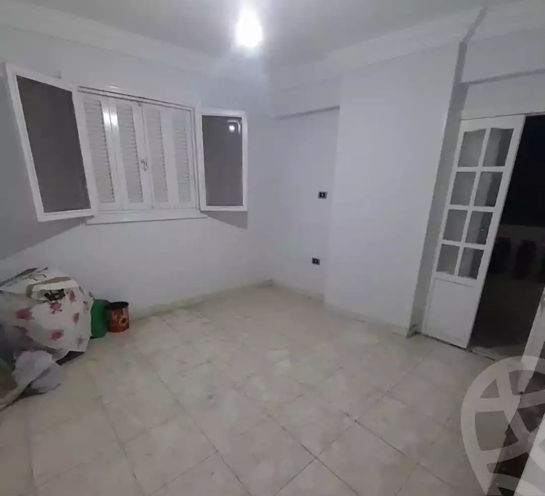 https://aqarmap.com.eg/ar/listing/5804412-for-sale-alexandria-zezenia-ibrahim-el-attar-st