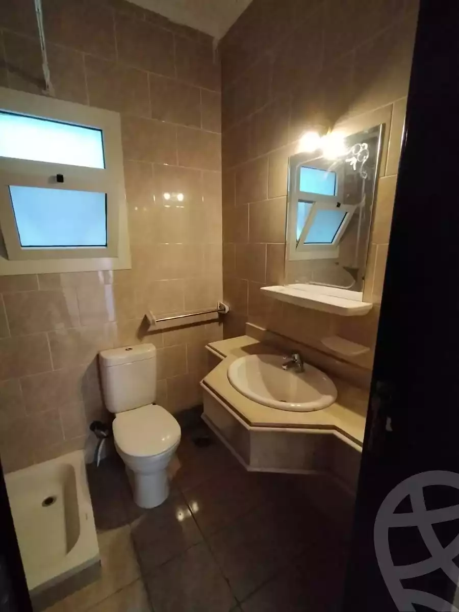 https://aqarmap.com.eg/en/listing/5805636-for-rent-cairo-el-sheikh-zayed-city-compounds-dh-drys