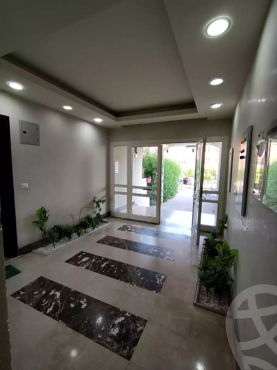 https://aqarmap.com.eg/en/listing/5805816-for-rent-cairo-el-sheikh-zayed-city-compounds-dh-drys