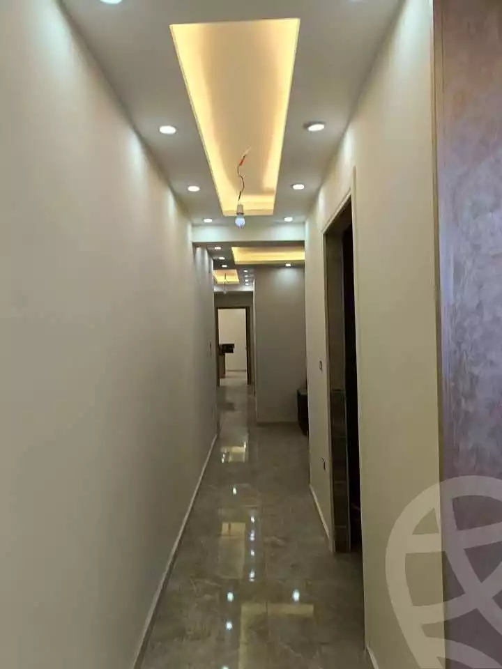 https://aqarmap.com.eg/ar/listing/5807876-for-rent-cairo-mokattam-lhdb-l-ly