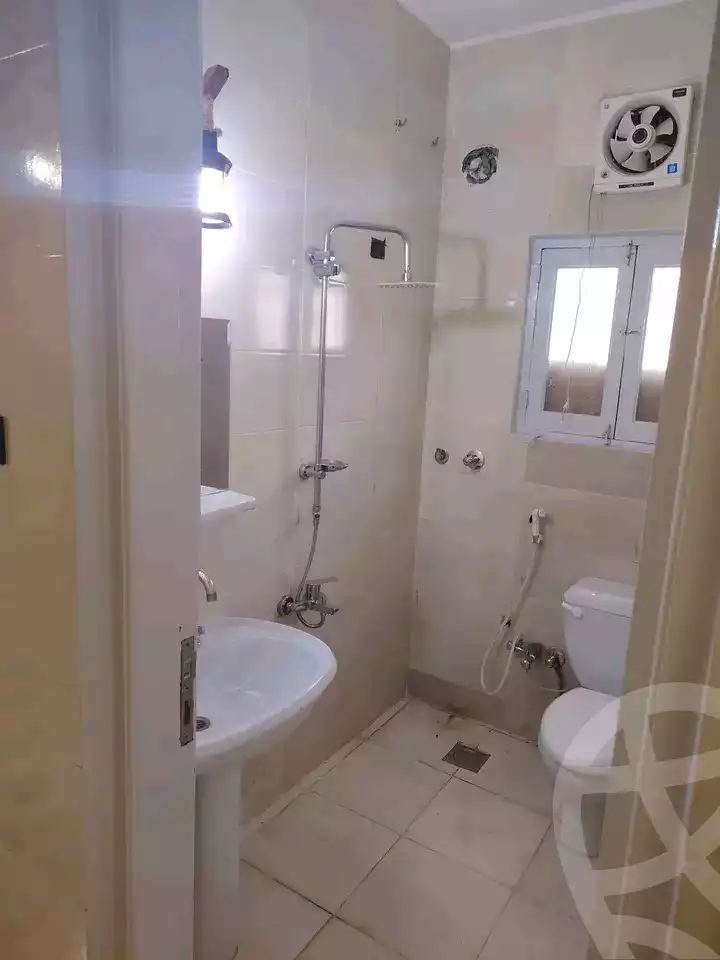 https://aqarmap.com.eg/en/listing/5812815-for-rent-cairo-el-zaytun-hlmy-lzytwn