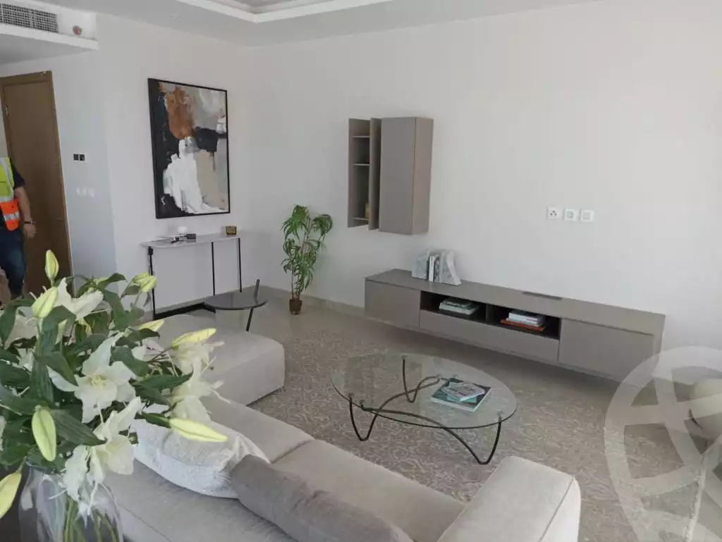 https://aqarmap.com.eg/en/listing/5814110-for-sale-cairo-el-sheikh-zayed-city-compounds-zyd-wr-llttwyr-z-tower
