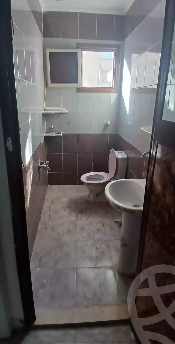 https://aqarmap.com.eg/en/listing/5816838-for-sale-alexandria-bahray-el-anfoshy-sidi-abou-warda-st