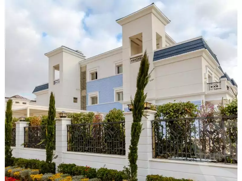 https://aqarmap.com.eg/en/listing/5820074-for-sale-cairo-new-cairo-compounds-mountain-view-1