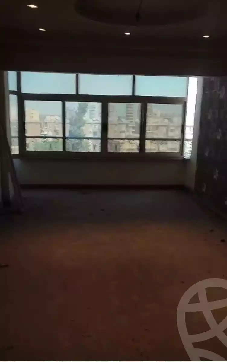 https://aqarmap.com.eg/ar/listing/5820115-for-sale-asyut-asyut-city-al-galaa-st