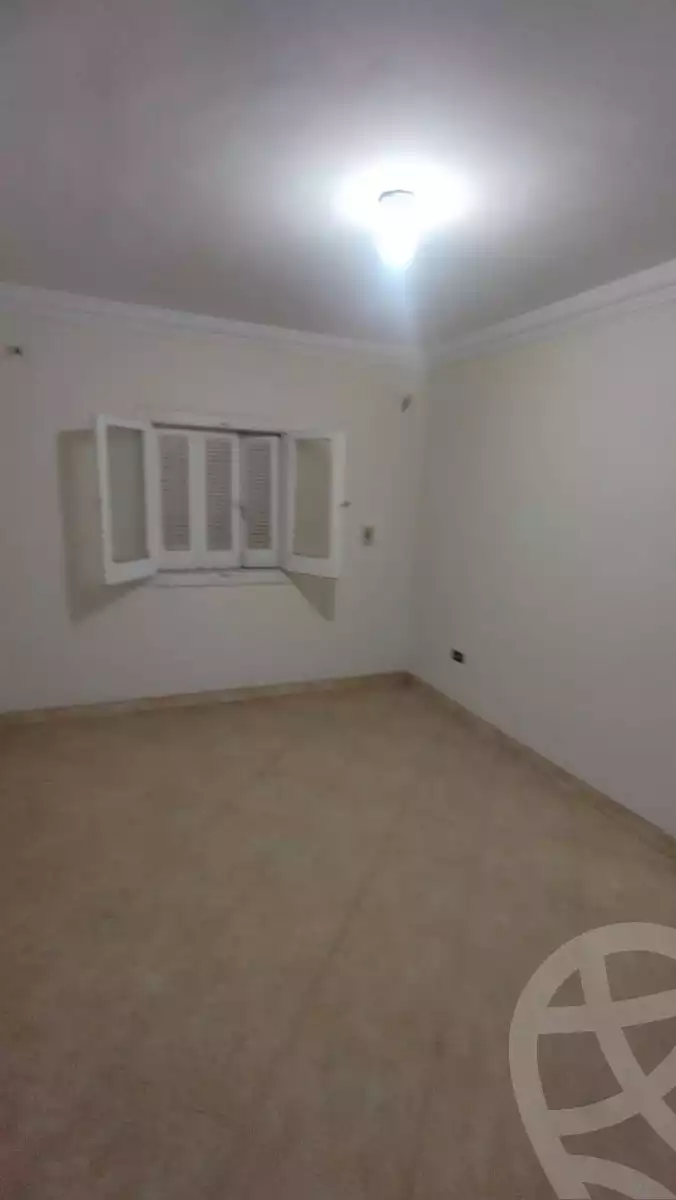 https://aqarmap.com.eg/en/listing/5820756-for-sale-cairo-helwan-helwan-el-sharkeya-mostafa-safwat-st