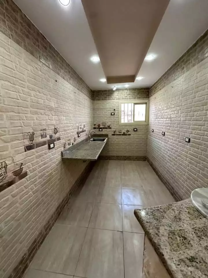 https://aqarmap.com.eg/en/listing/5820846-for-sale-cairo-mokattam-el-hadabah-el-wosta-8th-zone