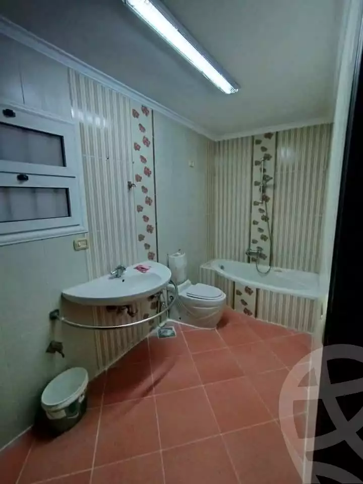 https://aqarmap.com.eg/en/listing/5824396-for-sale-cairo-el-zaytun-hadayek-el-zayton-abd-el-rahman-nasr-st