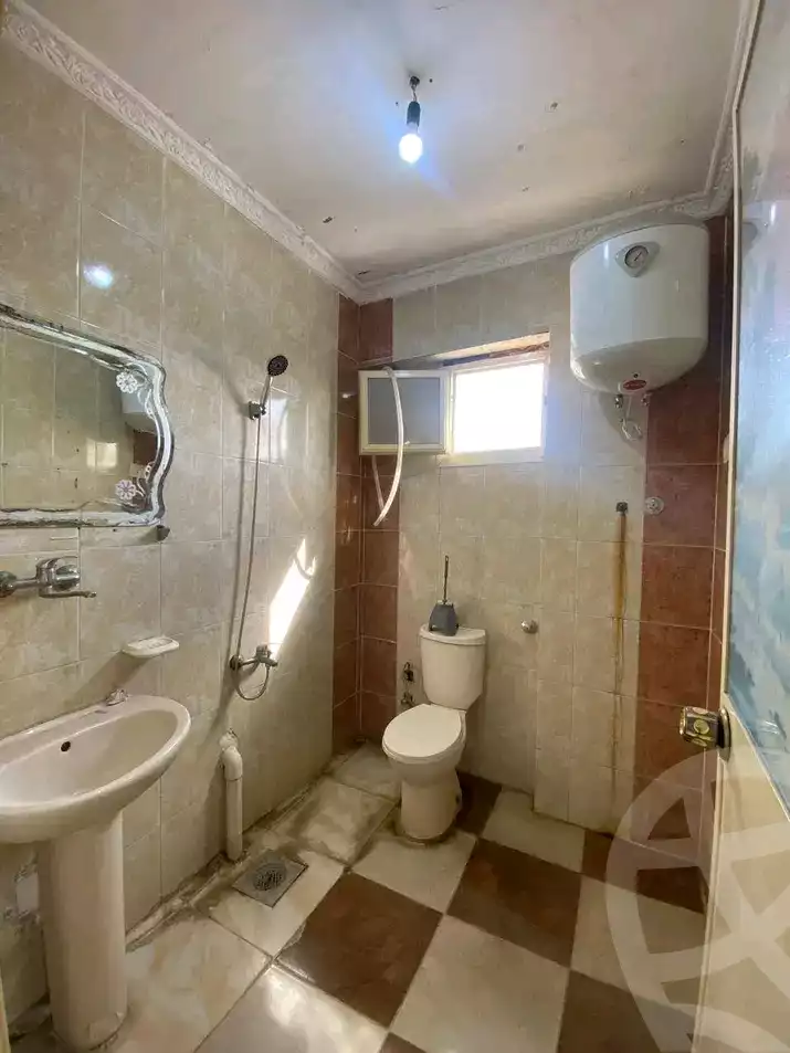 https://aqarmap.com.eg/ar/listing/5828154-for-sale-alexandria-l-jmy-lbytsh-el-zohour-st