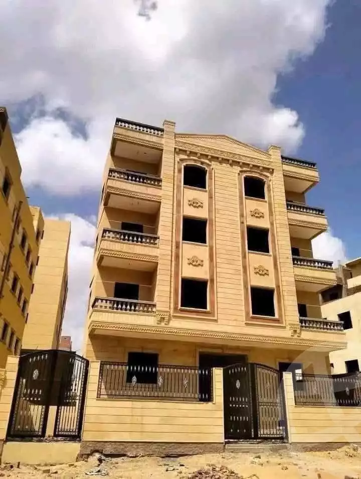 https://aqarmap.com.eg/en/listing/5832246-for-sale-cairo-badr-city-hai-el-ashgar-featured-neighborhood-bait-el-watan-rd