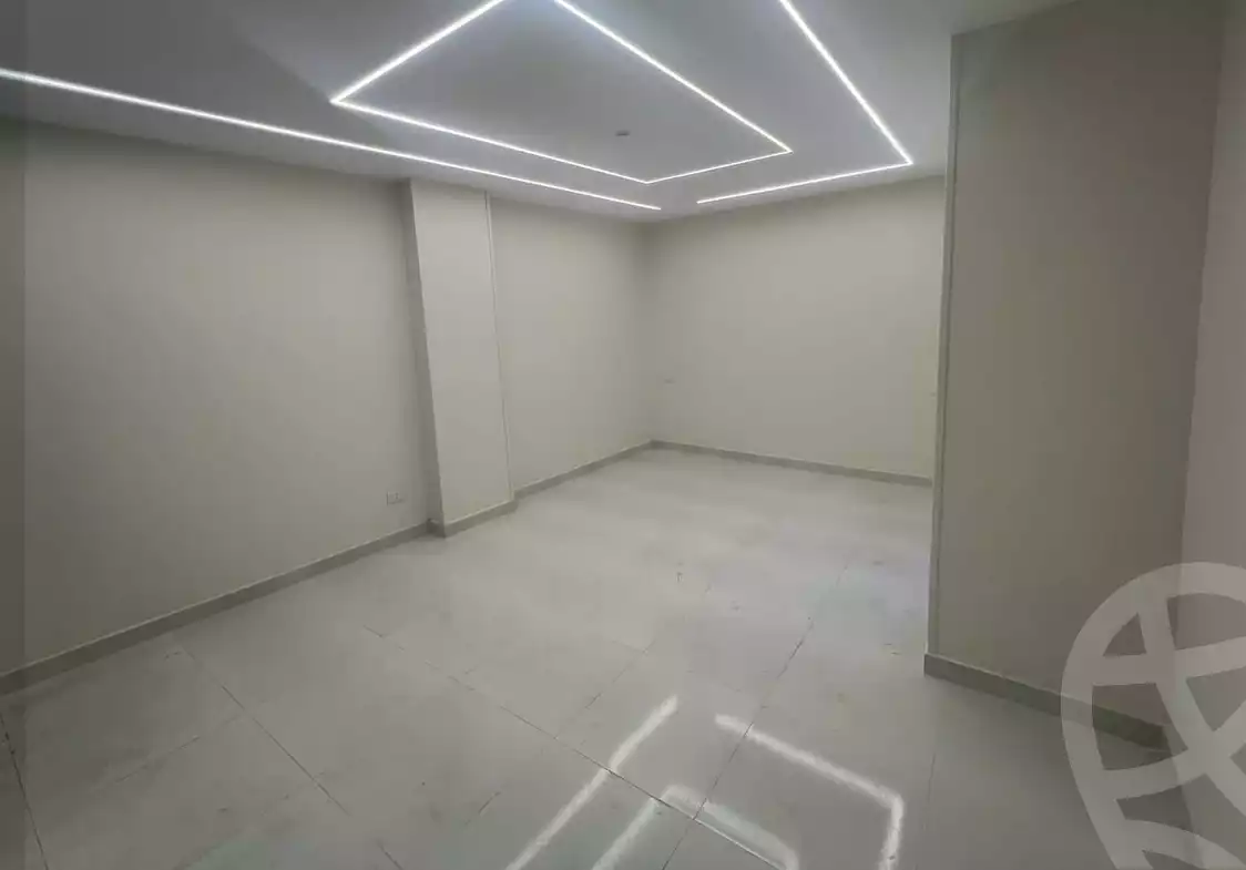 https://aqarmap.com.eg/ar/listing/5832522-for-sale-cairo-mokattam-lhdb-l-ly