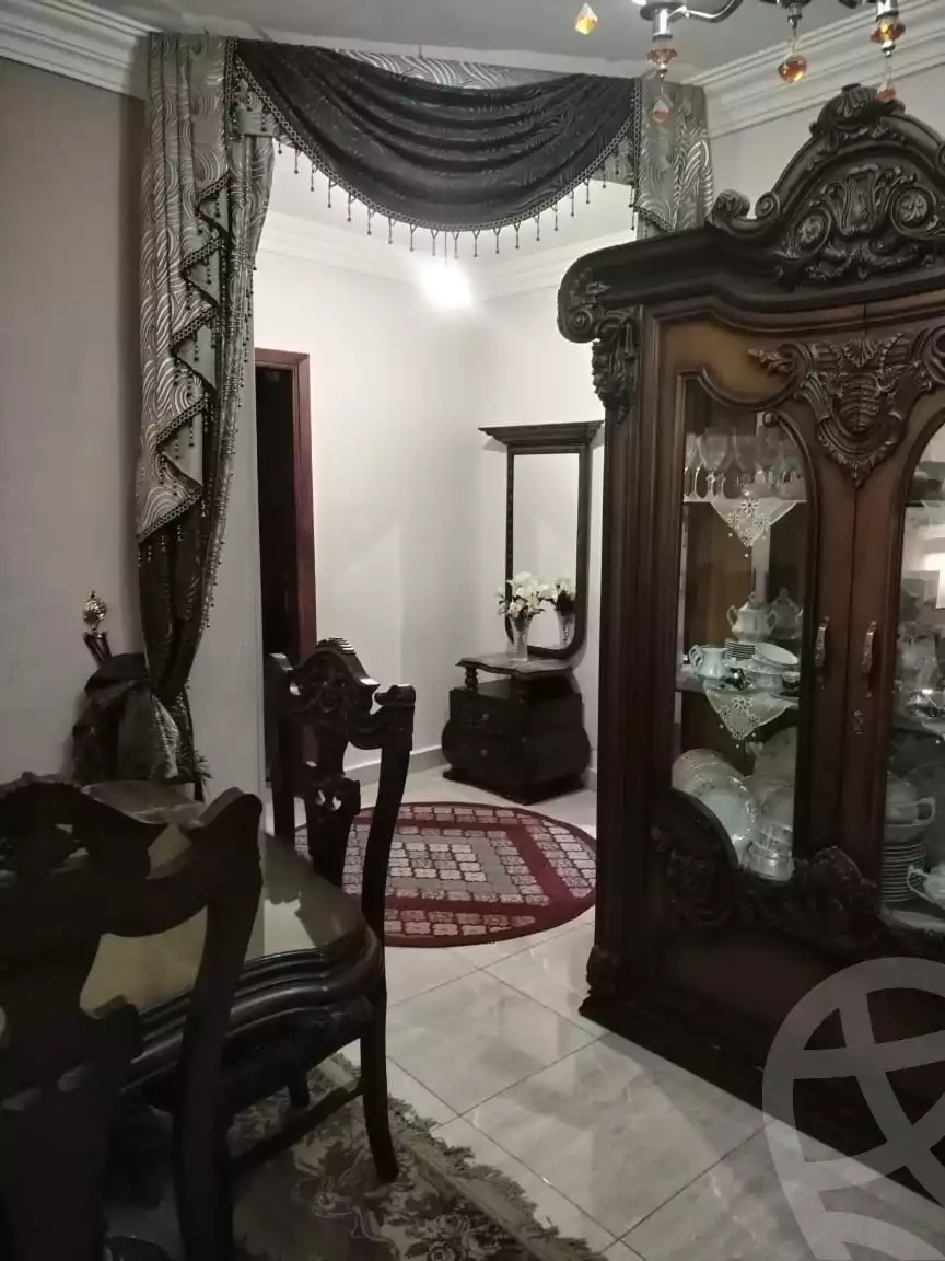 https://aqarmap.com.eg/en/listing/5834379-for-sale-cairo-downtown-el-ataba-al-torgoman-st