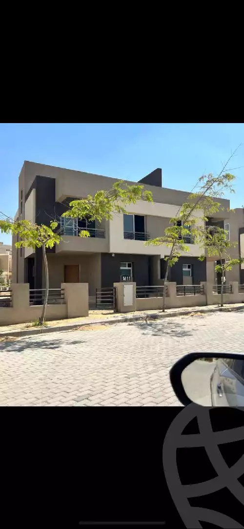 https://aqarmap.com.eg/en/listing/5813737-for-sale-cairo-new-cairo-compounds-mivida-avenues-residence-mivida