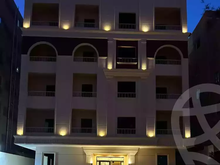 https://aqarmap.com.eg/ar/listing/5839093-for-sale-cairo-mokattam-el-hadabah-el-wosta-7th-zone-omar-bin-abdelaziz-st