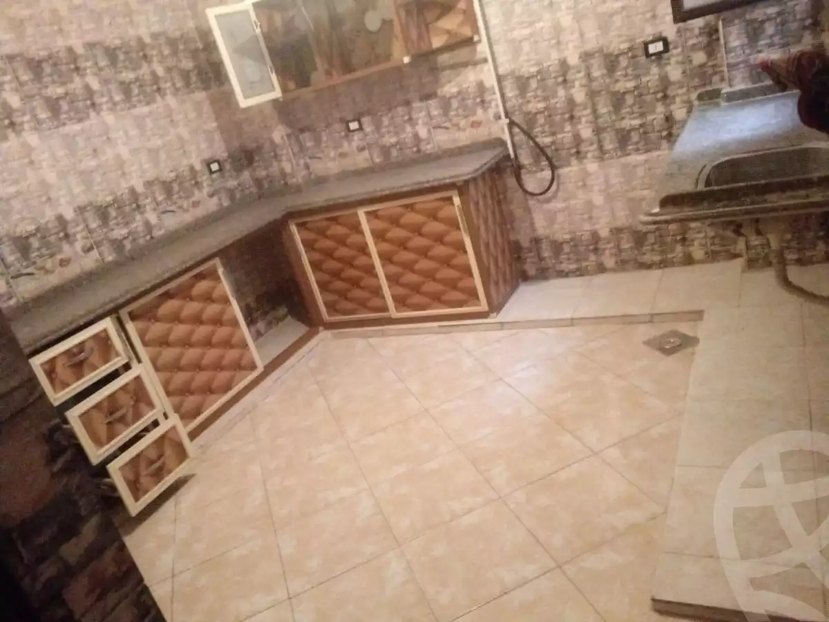 https://aqarmap.com.eg/en/listing/5841570-for-rent-alexandria-l-jmy-el-kilo-21