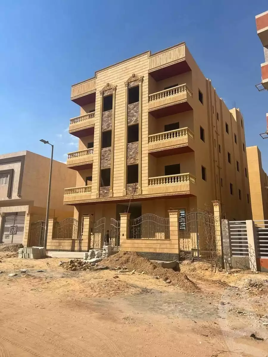 https://aqarmap.com.eg/en/listing/5842162-for-sale-cairo-badr-city-hai-el-ashgar-featured-neighborhood-bait-el-watan-rd