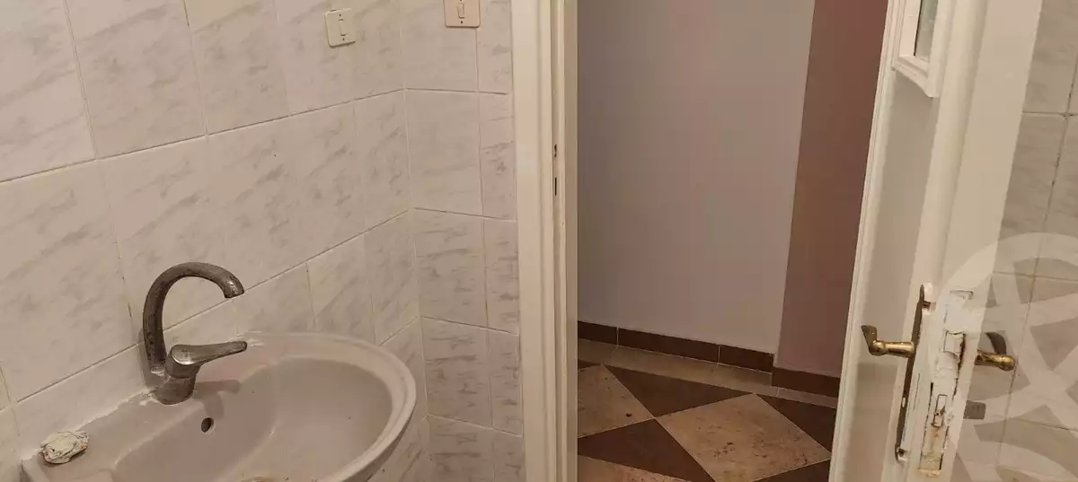 https://aqarmap.com.eg/en/listing/5843101-for-rent-alexandria-ganaklis-compounds-in-ganaklis