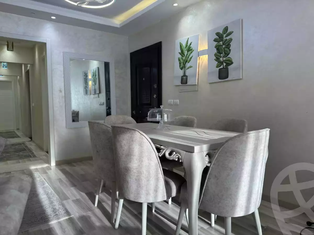 https://aqarmap.com.eg/ar/listing/5844019-for-sale-cairo-new-cairo-compounds-stwn-ryzydns-by-ar-y-llttwyr