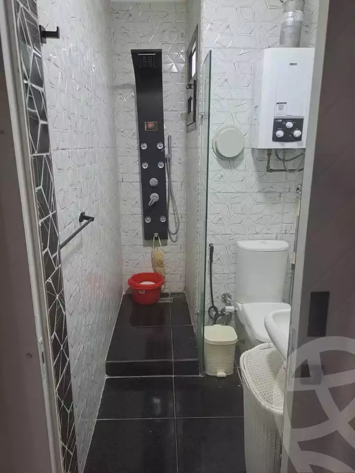 https://aqarmap.com.eg/en/listing/5844136-for-sale-alexandria-krmwz